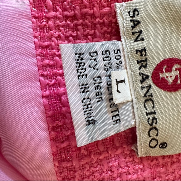 Subtle sparkle makes this fuscia pink jacket a stunner … - Picture 2 of 3